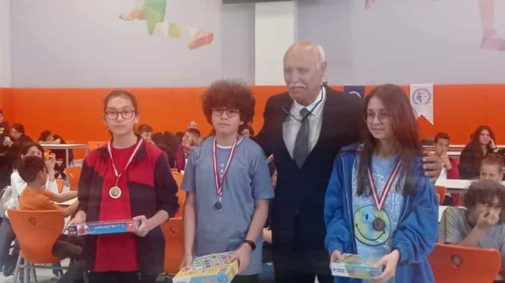 Okulumuz Tazof'un düzenlediği Akıl ve Zeka Oyunları turnuvası Pentago oyununda Ankara İl Birincisi Oldu